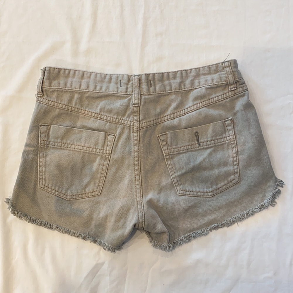 Free People gray denim shorts - Picture 3 of 5